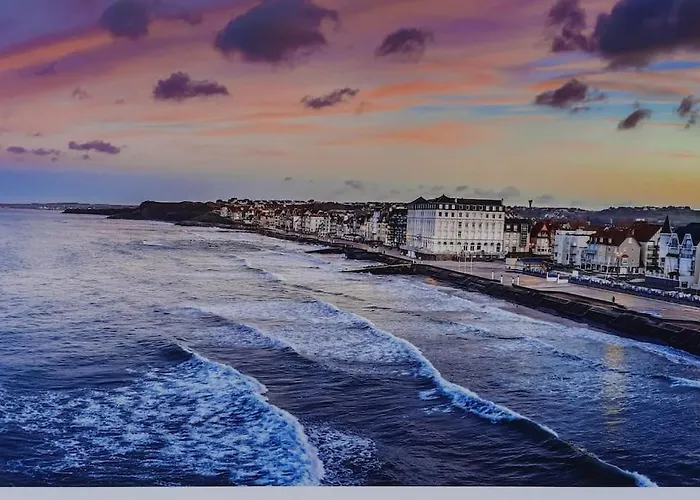 Hébergement de vacances Charmante Maison 8 Personnes à 2 Pas De Wimereux Wimille